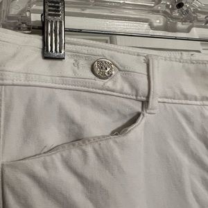 White crop stretch pant